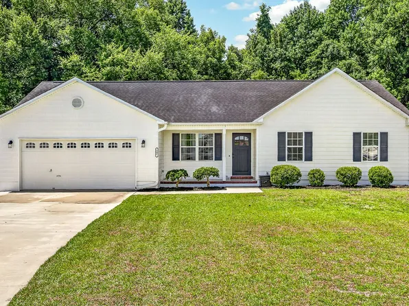 107 Cartwright Ct, Richlands, NC 28574