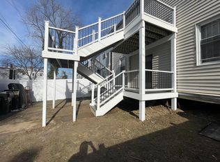 1527 17th St SE APT 1, Washington, DC 20020