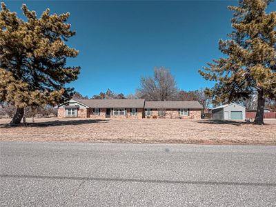 809 W Fastrunner Rd, Fort Cobb, OK, 73038
