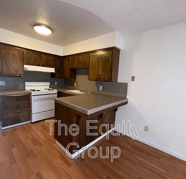 1865 Emma Lee Ln — Photo 8