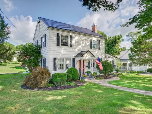 690 W Washington St, Wytheville, VA 24382