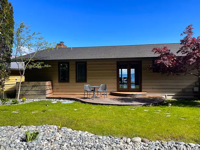 10835 Point Vashon Dr SW — Photo 18
