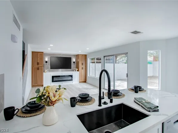 8445 Mulcahy Ave, Las Vegas, NV 89145