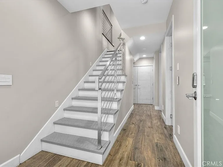 2415 Carnegie Ln #C — Photo 27