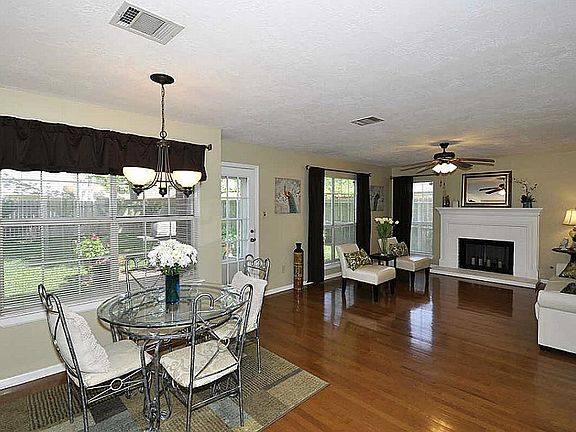 Your family and guests will love the openness of the family room, breakfast room, and kitchen. What 
