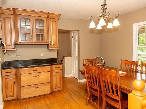 5th image of 115 Bournehurst Dr