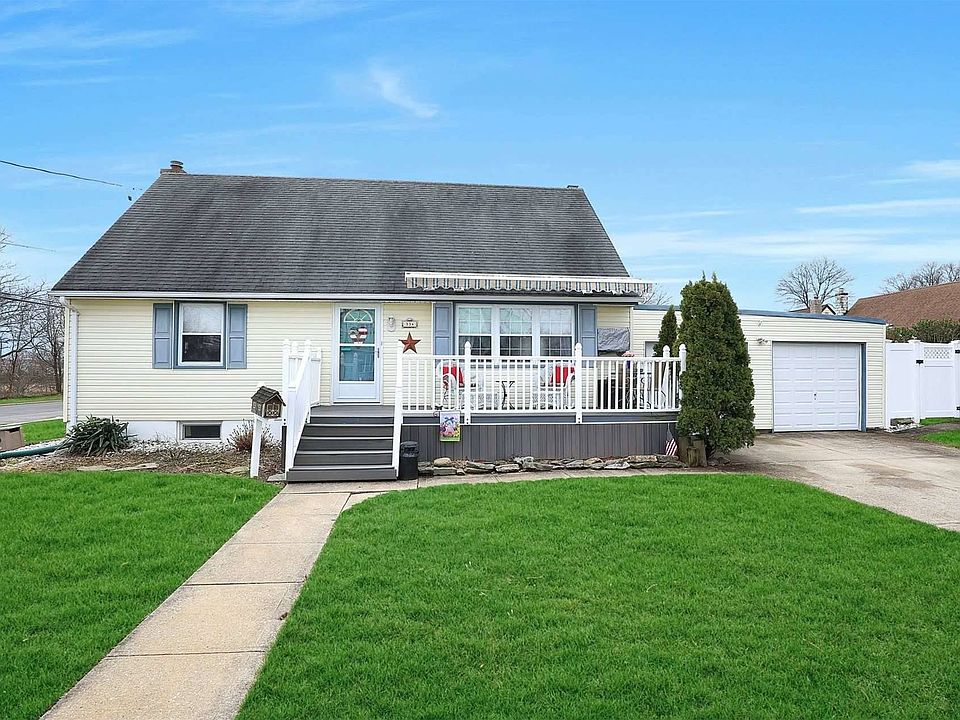 334 Pennsylvania Avenue, Massapequa Park, NY 11762 Zillow