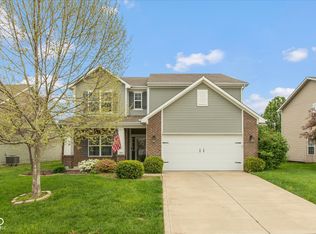 695 Bobtail Dr, Greenfield, IN 46140