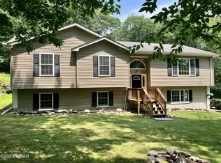 123 Crocus Ln, Milford, PA 18337