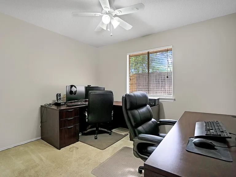 232 Brittany Dr — Photo 19