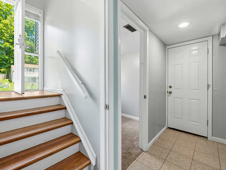 4195 Burningtree Rd — Photo 20