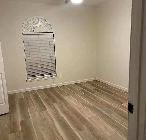 10510 W Hidden Lake Ln — Photo 9