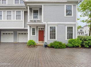 45 Golden Eye Ln, Port Monmouth, NJ 07758