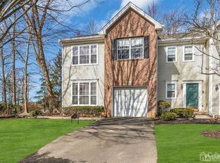 205 Creststone Cir, Princeton, NJ 08540