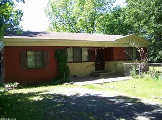 215 Rosemary Ln, Lonoke, AR 72086
