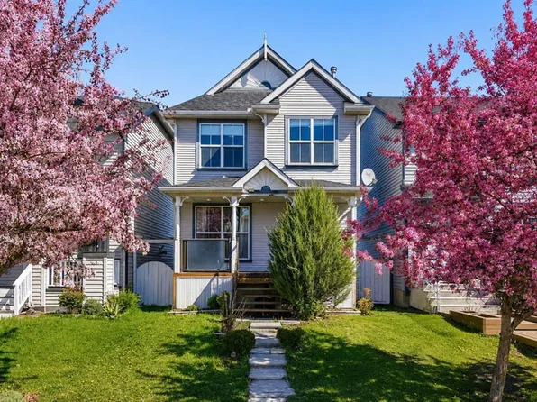 80 S Prestwick Bay SE, Calgary, AB T2Z 4S4