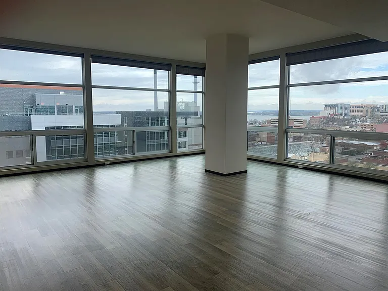 Living room-View 2