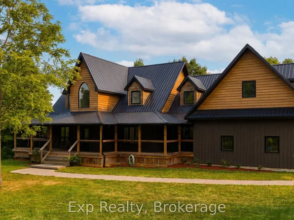 37 Bowen Rd, Hastings Highlands, ON K0L 1C0