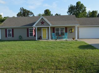 559 Rodeo Dr, Cecilia, KY 42724