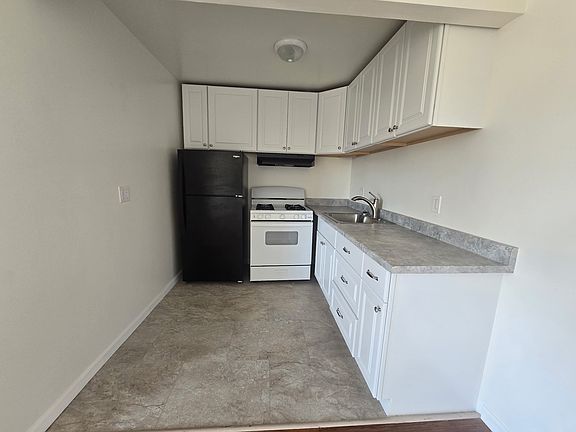 2nd image of 731 Janetwood Dr #X