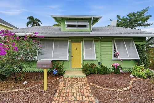 117 S Palmway Photo 1