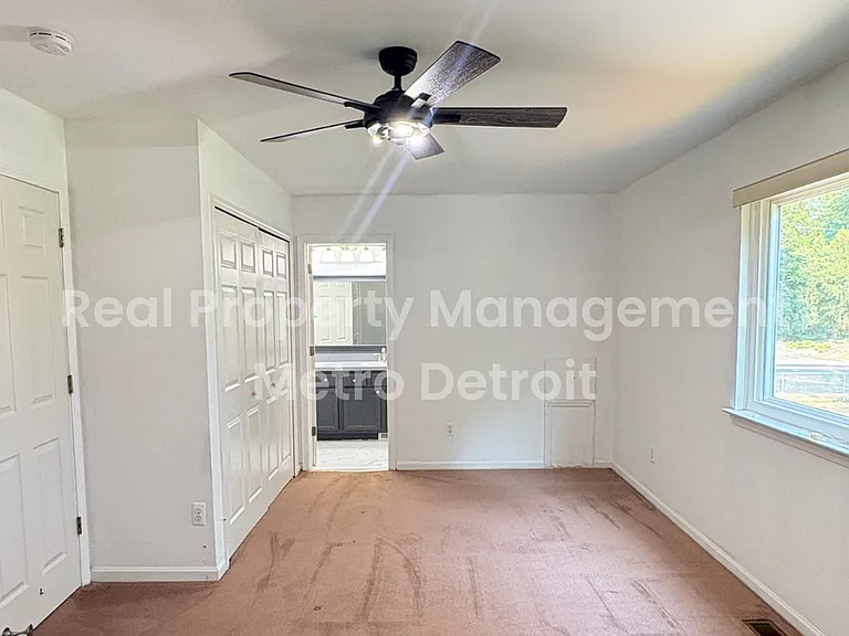 6994 York St — Photo 15