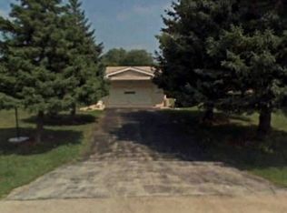 750 Mary Rise, Waukesha, WI 53186