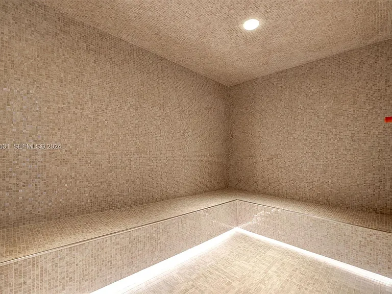 15701 Collins Ave #2103 — Photo 28