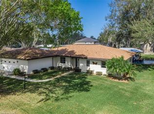 219 Lakerim Ct, Lake Placid, FL 33852