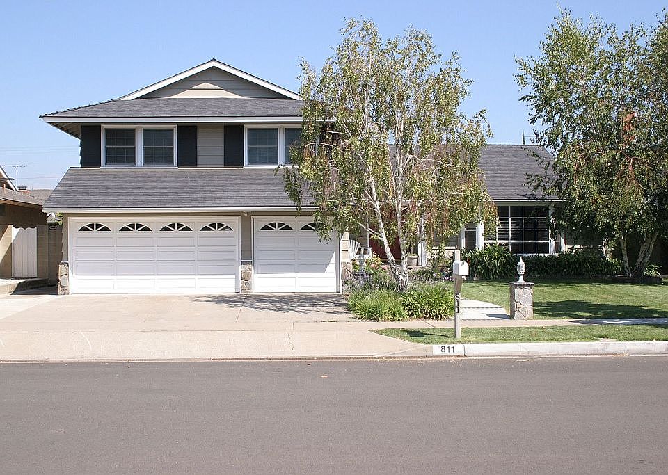 811 S Fairmont Way