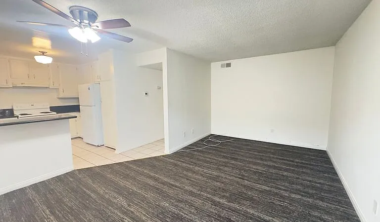 7350 Pickering Ave #8 — Photo 4