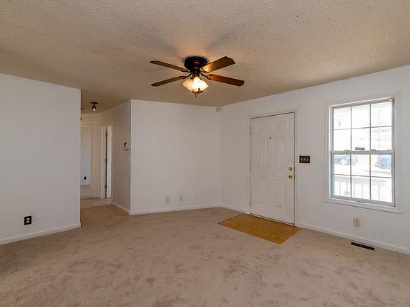 2nd image of 250 Audrea Ln