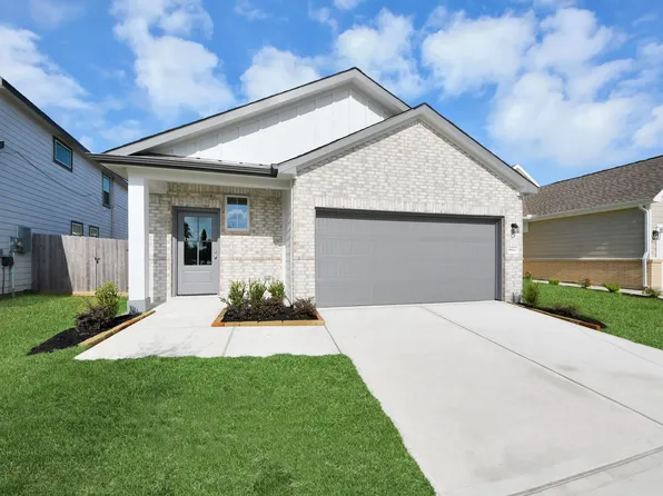 8811 Bird Branch Dr, Houston, TX 77078