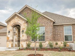 2916 Grizzly Rd, Aubrey, TX 76227