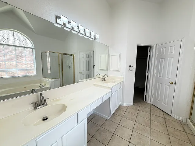 8404 Pipe Stone Dr — Photo 13