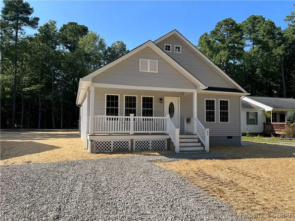 768 Coachpoint Rd, Hartfield, VA 23071