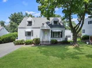 563 Goffle Hill Rd, Hawthorne, NJ 07506