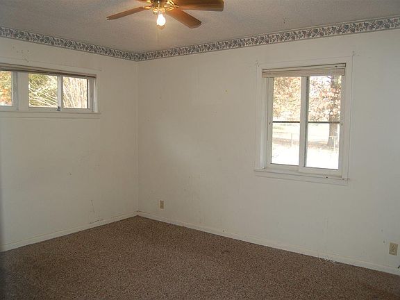 5th image of 1033 Grace St