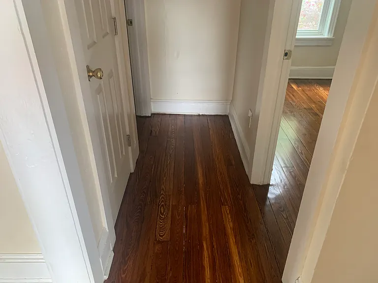 611 5th Ave — Photo 13