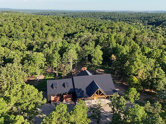 4th image of 791 East Rd