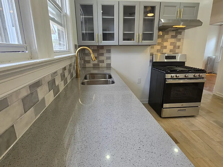 68 Prospect Ave #2 — Photo 2
