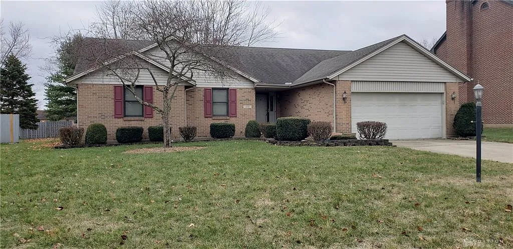 170 Earnhart Dr photo 1