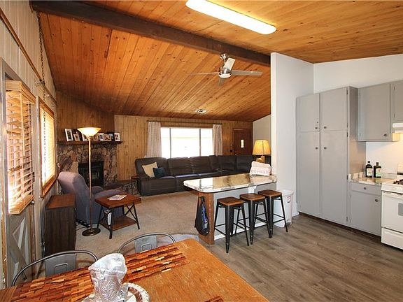 2nd image of 453 Holmes Ln