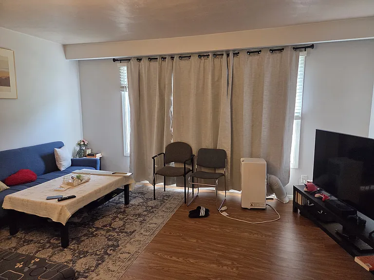30 Drew St #6 — Photo 8