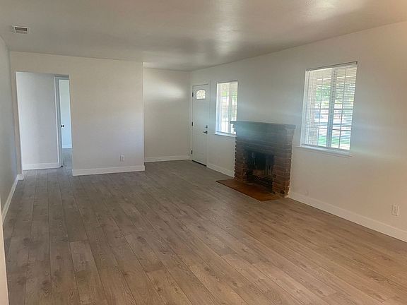 3rd image of 7000 Spicer Dr
