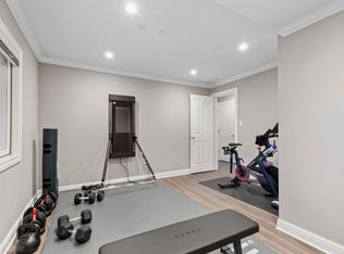 1000 Hayne Rd, Hillsborough, CA 94010