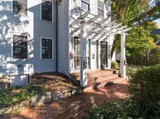 110 Elm St #E, Cohasset, MA 02025