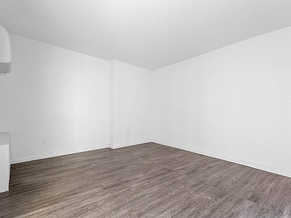 5th image of 88 Fulton St #222