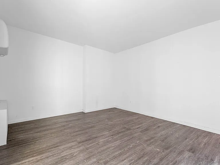 88 Fulton St #222 — Photo 5