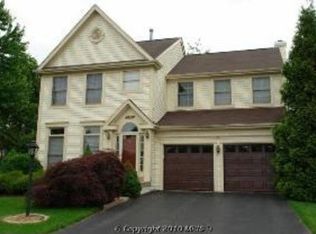 13731 Rosetree Ct, Chantilly, VA 20151